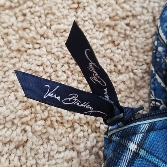 VERA BRADLEY Navy Paisley Print Small Purse - Picture 3 of 8